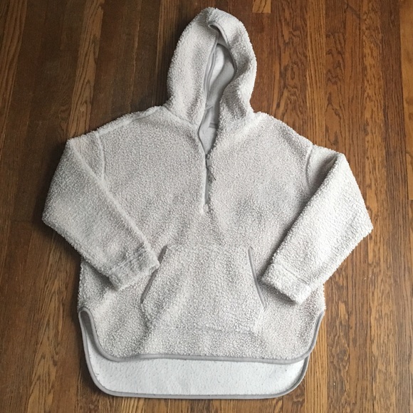 Old Navy cream moon Sherpa teddy hoodie S fuzzy - Picture 2 of 4